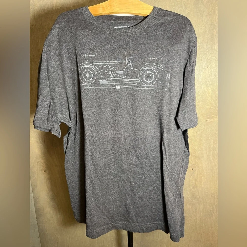 3 Banana Republic Men’s Tees and a Bonus T-shirt M